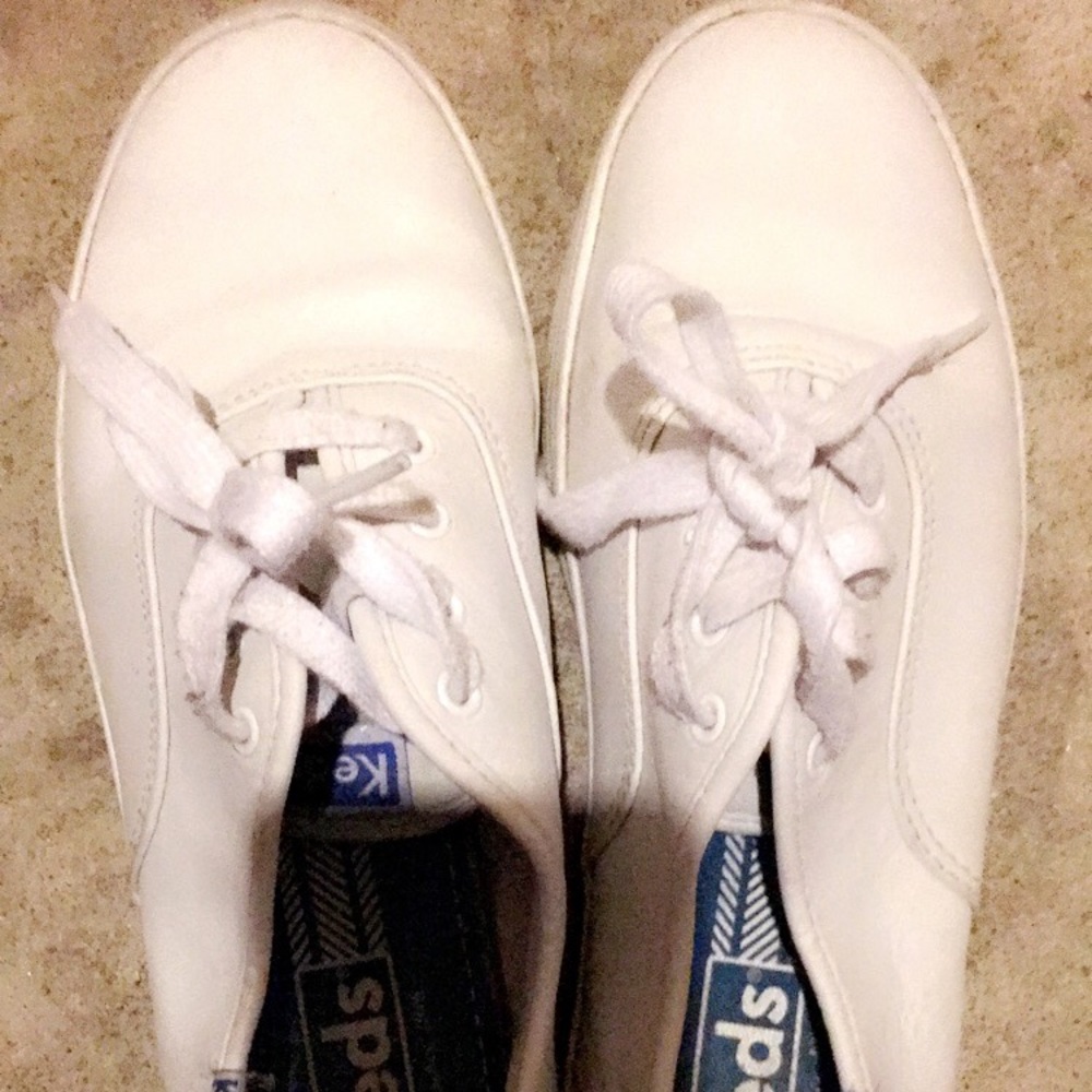 Size 4 white leather keds.